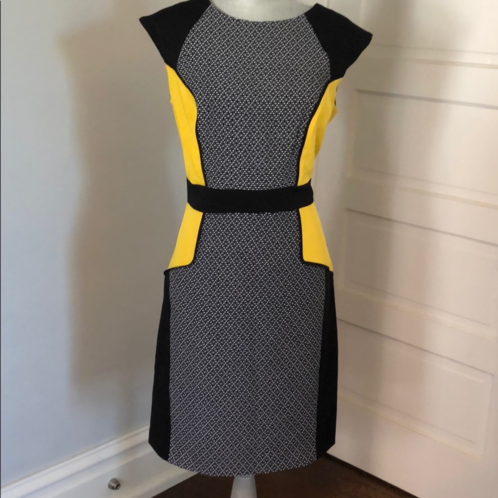 ILE New York, size 10. Sheath dress